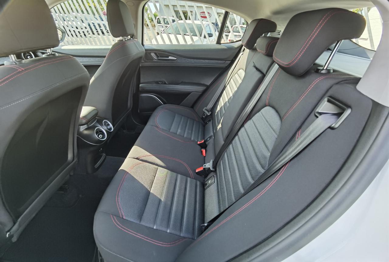 Alfa Romeo Stelvio 2.2 TD 190 CV AT8 Q4 Business