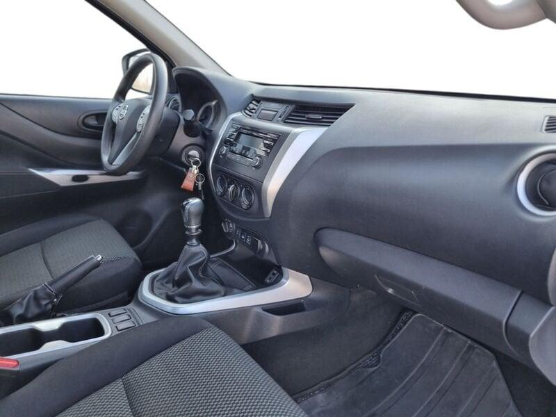 Nissan Navara Navara 2.3 dCi 4WD KING Cab Acenta