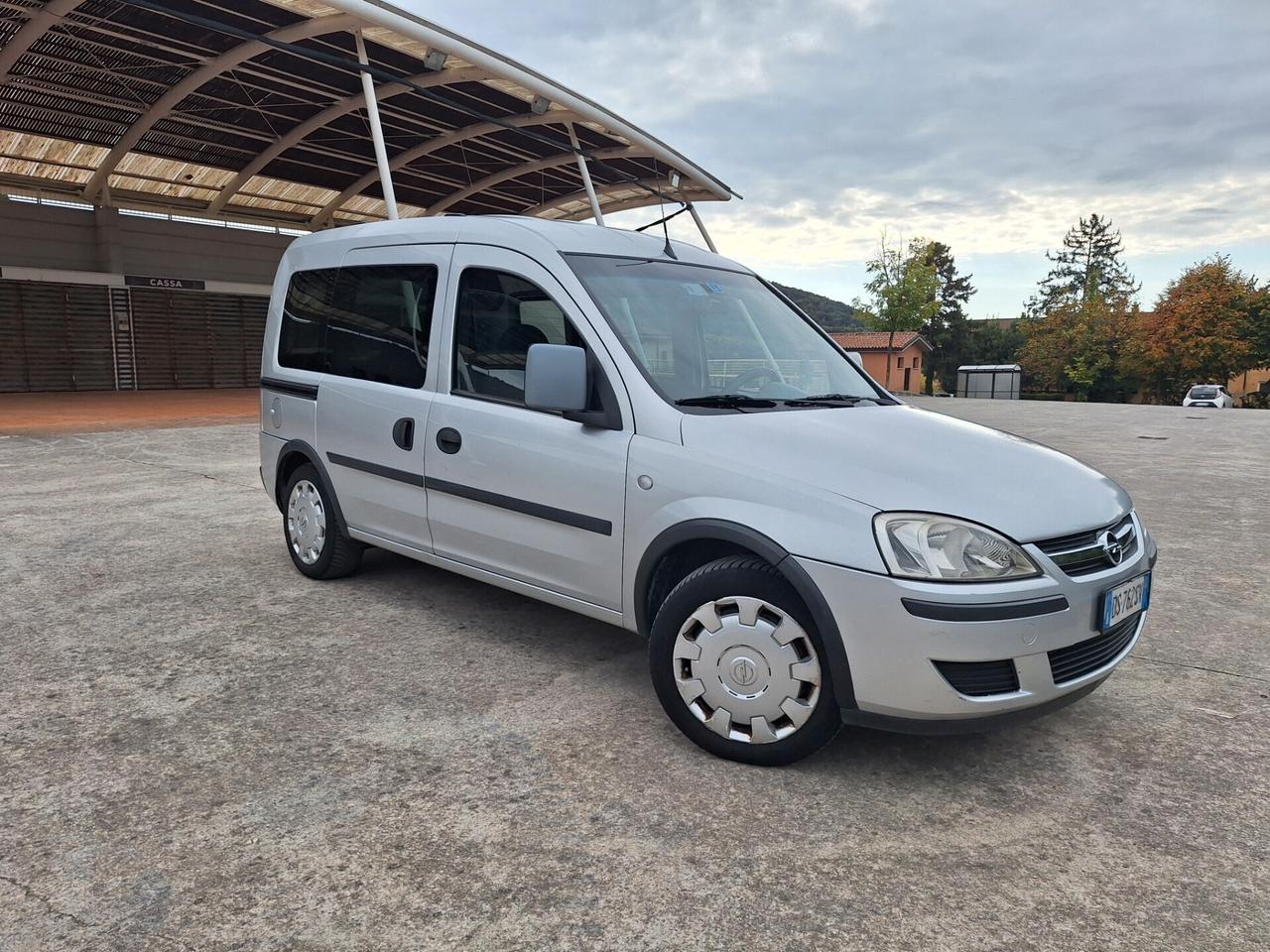 Opel Combo 1.6 CNG Metano 5p. GANCIO TRAINO