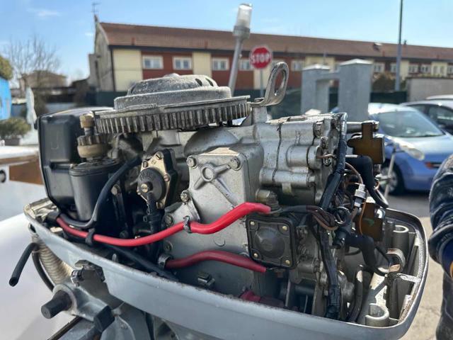 JDM Titane Barca a motore carello