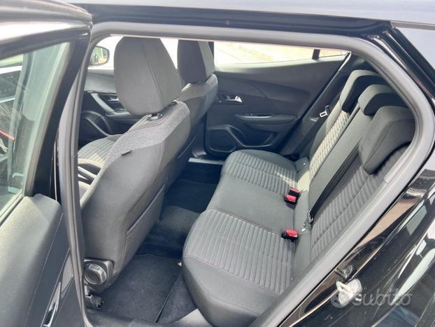 PEUGEOT 2008 PureTech 100 S&S Active