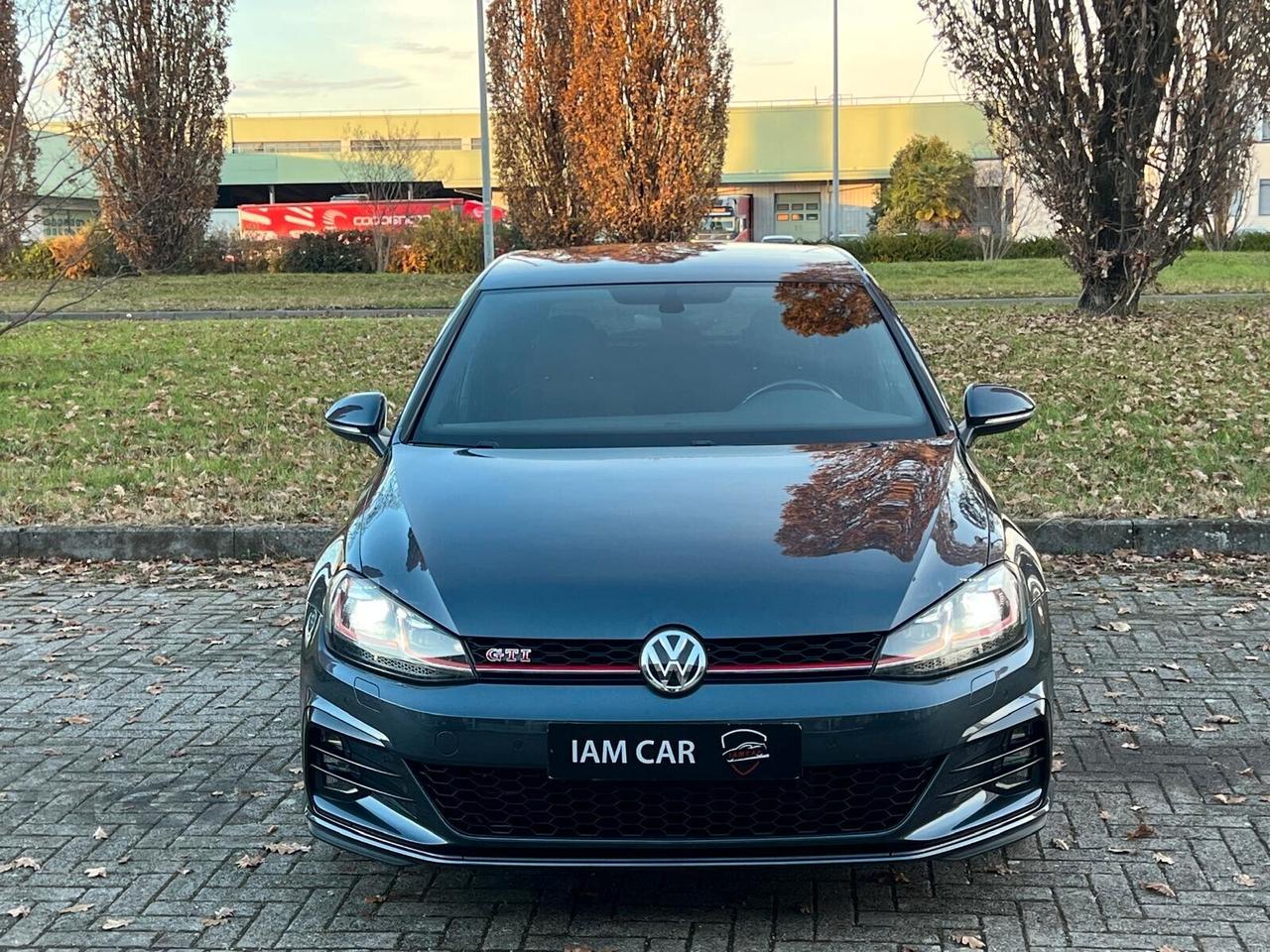 Volkswagen Golf GTI Performance 2.0 245 CV TSI DSG 5p.