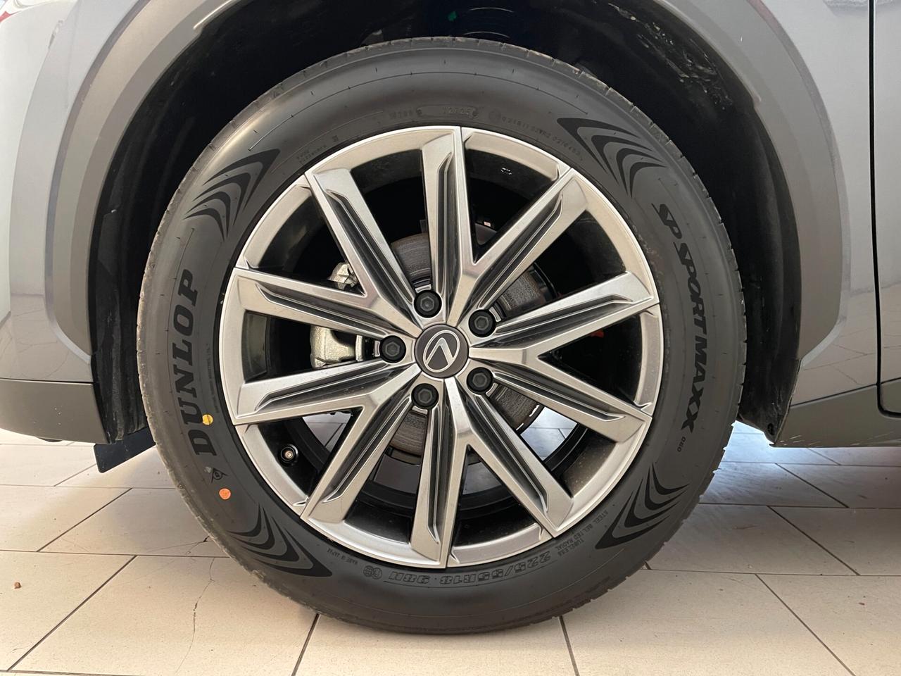 Lexus LBX Elegant hybrid 1.5 2wd e-cvt-Ok Neopat-LEGGI SOTTO