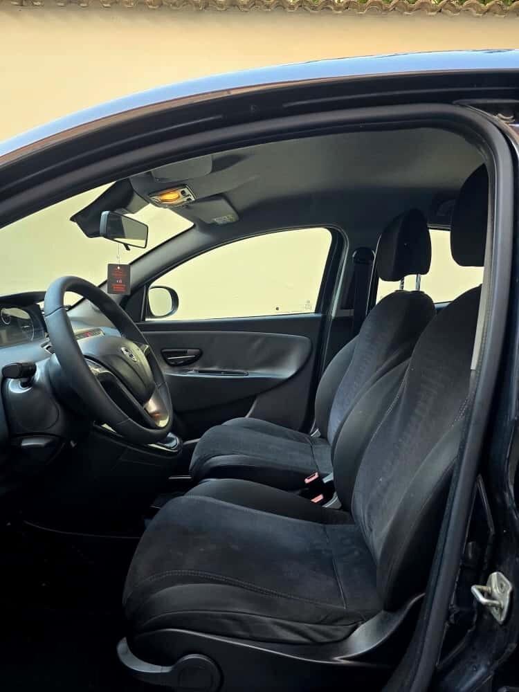 Lancia Ypsilon 1.2 69 CV 5 porte GPL Ecochic Elefantino