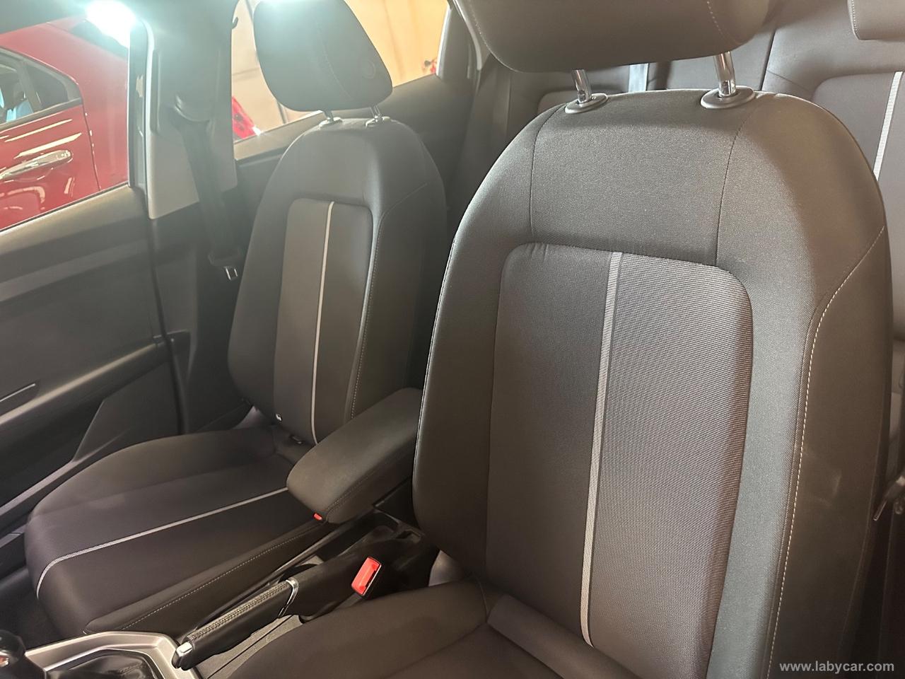 AUDI A1 citycarver 30 TFSI S tr. Id. Contrast