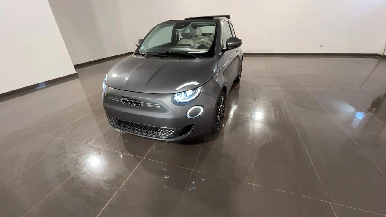 Fiat 500 500e Cabrio 42 kWh La Prima