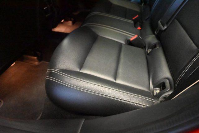 MERCEDES-BENZ GLA 200 PREMIUM AMG AUTO TETTO CAM PELLE LED 19"STRAFULL!!