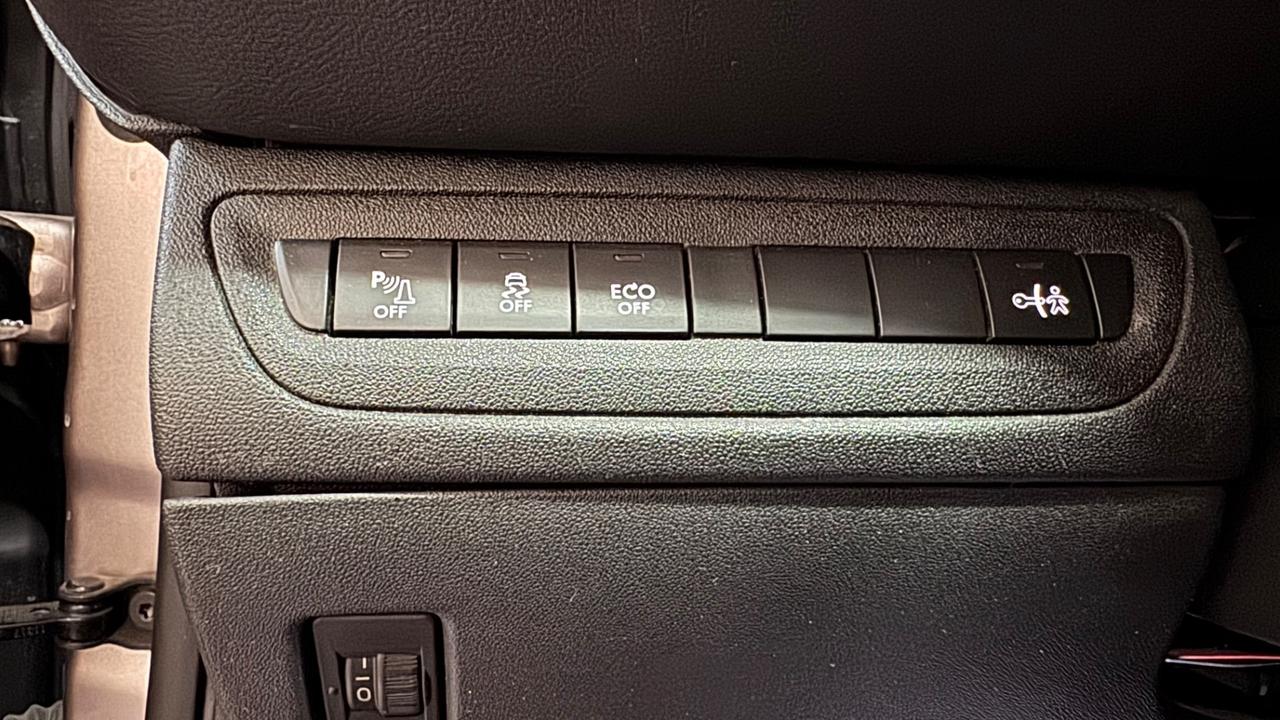 Peugeot 208 1.6 e-HDi 92 CV Stop&Start 5 porte Allure