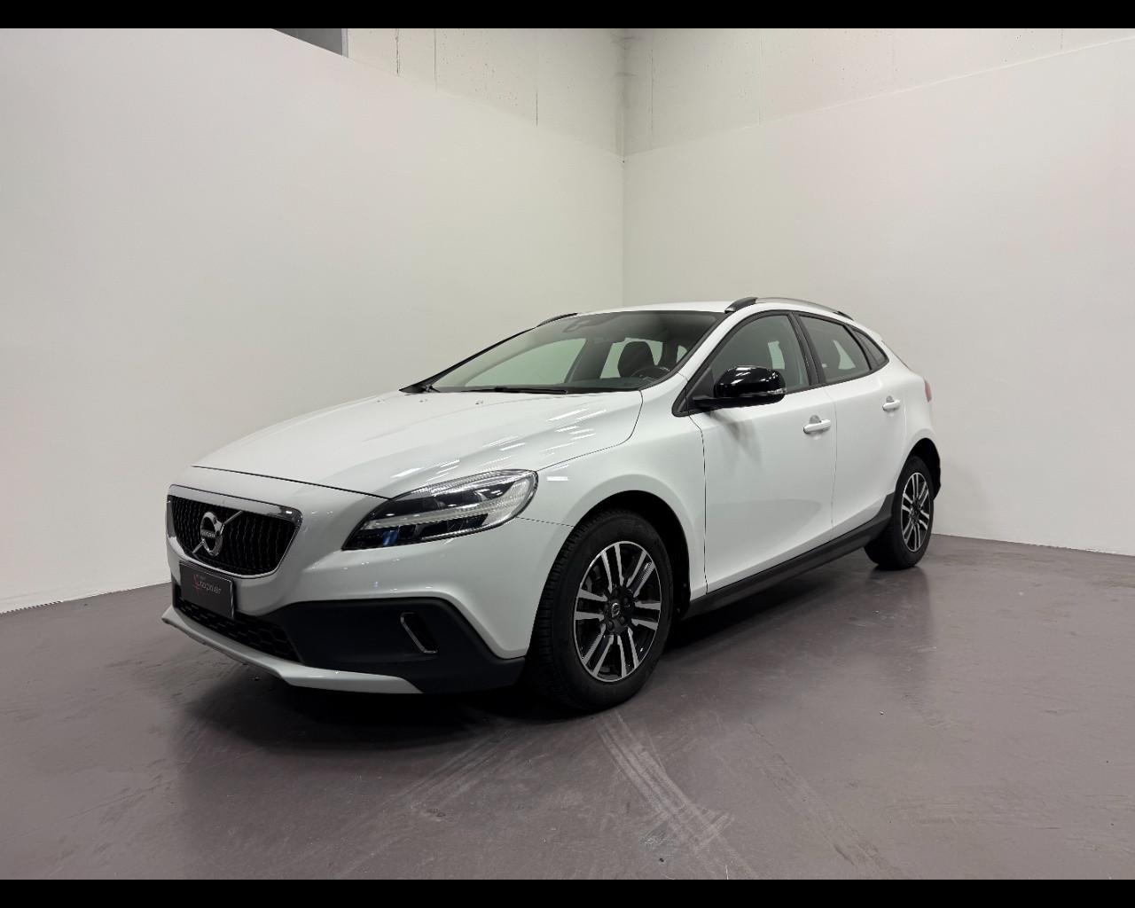 VOLVO V 40 2.0 D2 CROSS COUNTRY BUSINESS MY 17