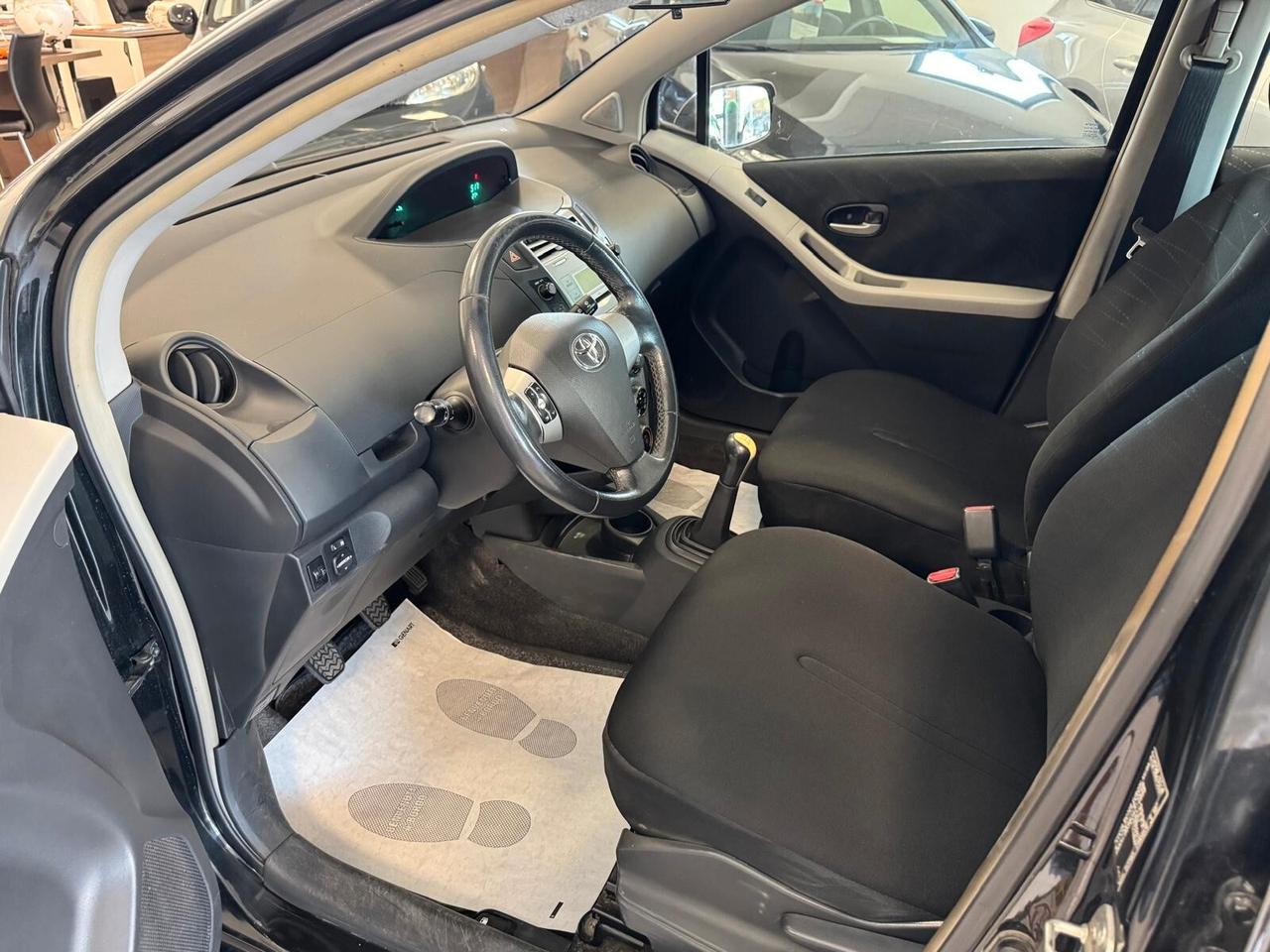 Toyota Yaris 1.3 BENZINA 5P NEOPATENTATI 2007