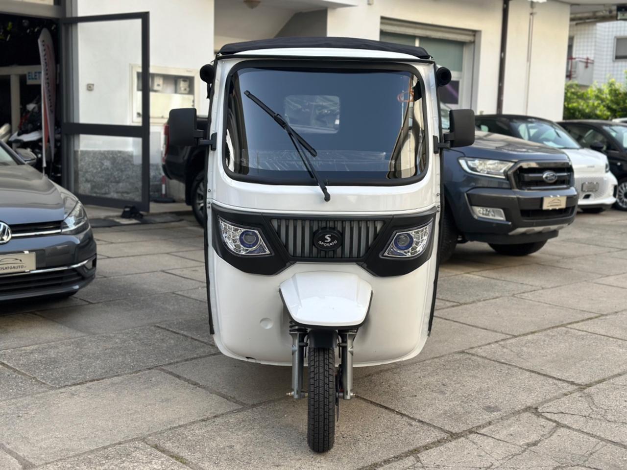 Italy Ape Calessino elettrico Tuk Tuk