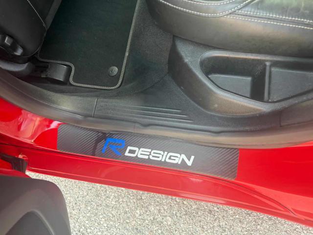 VOLVO V40 D4 R-design Momentum Stupenda Bellissima