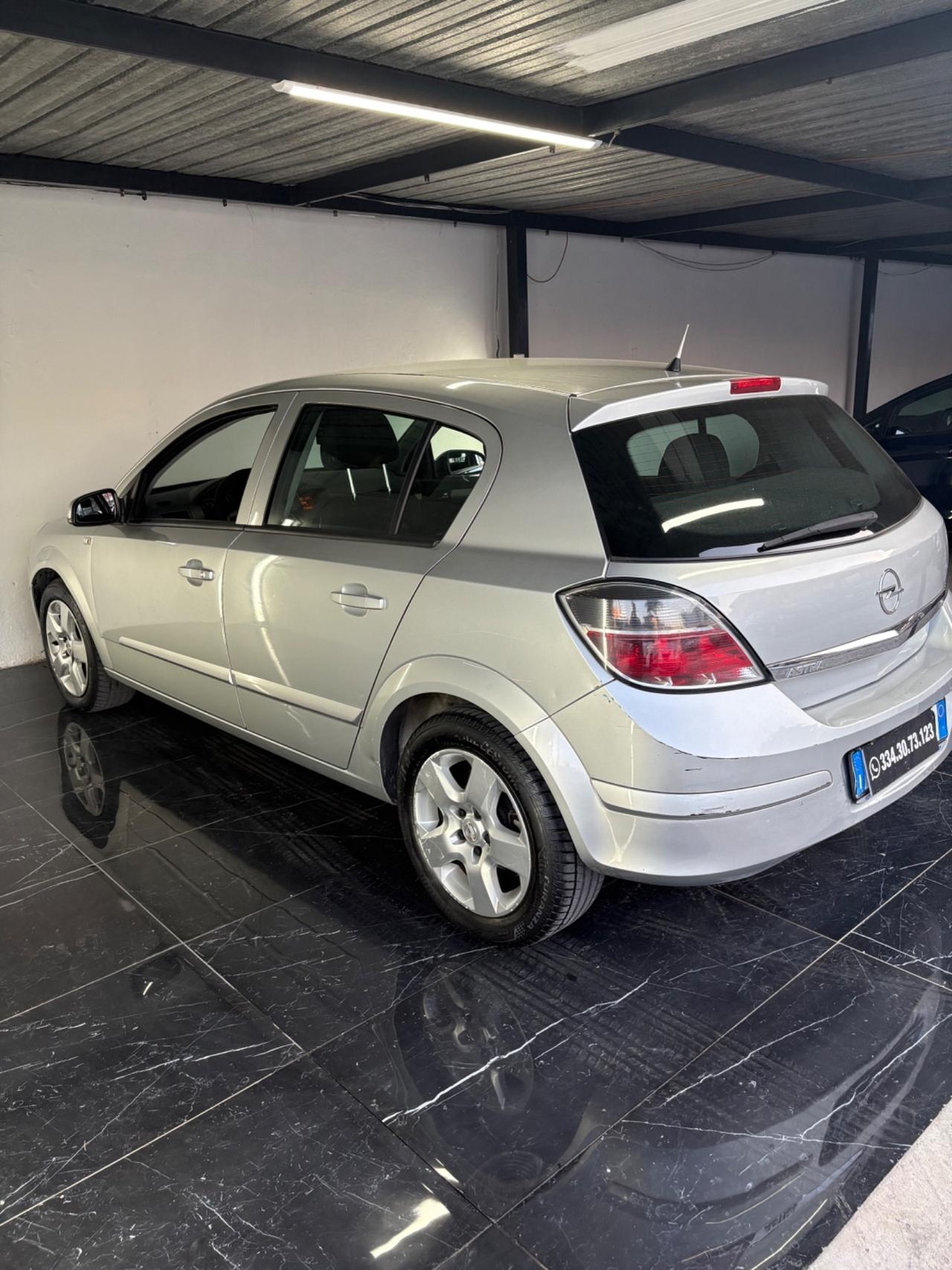 Opel Astra 1.4 16V GPL-TECH 5 porte Enjoy