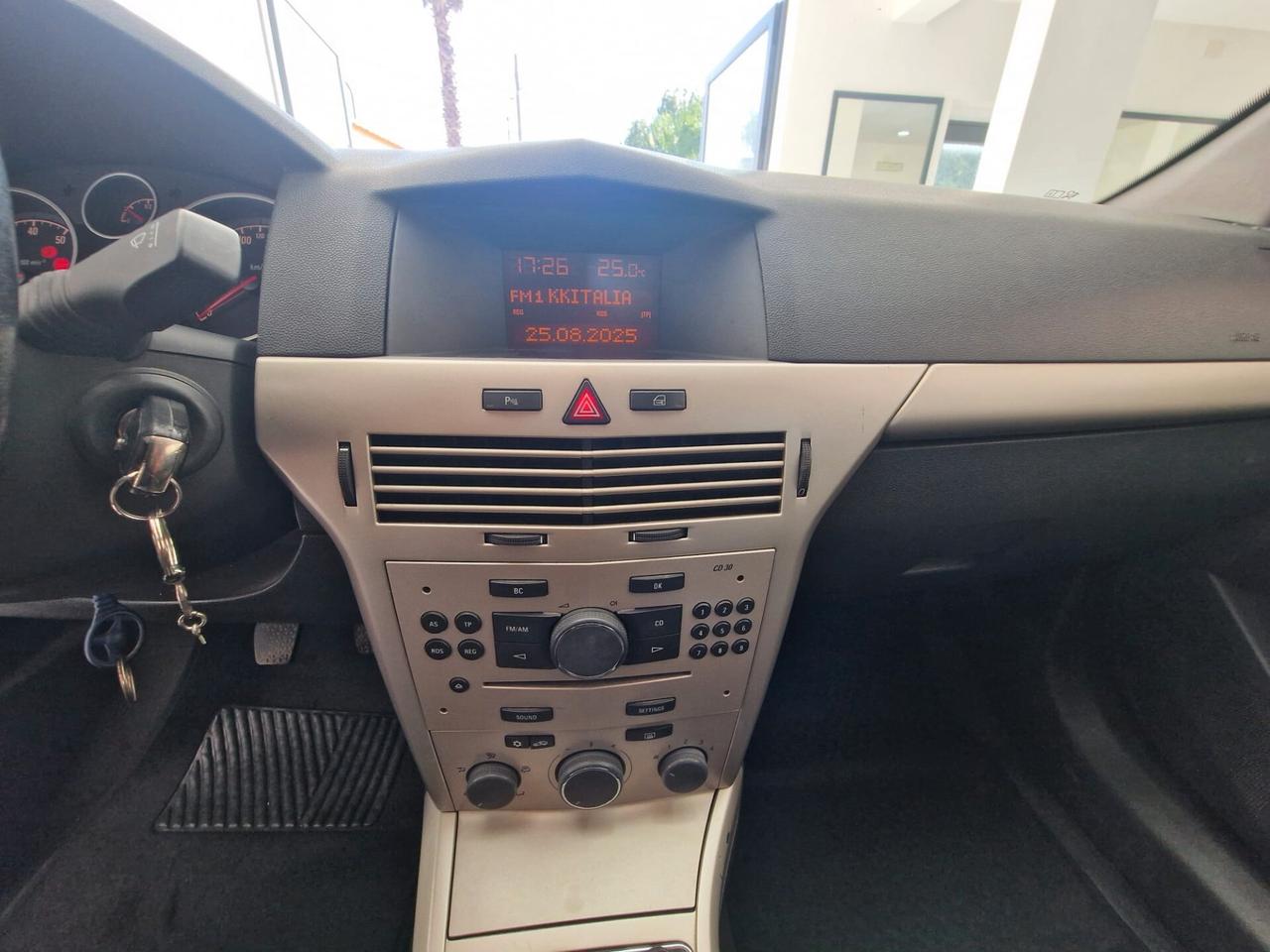 Opel Astra 1.4 16V Twinport 5 porte Club gpl