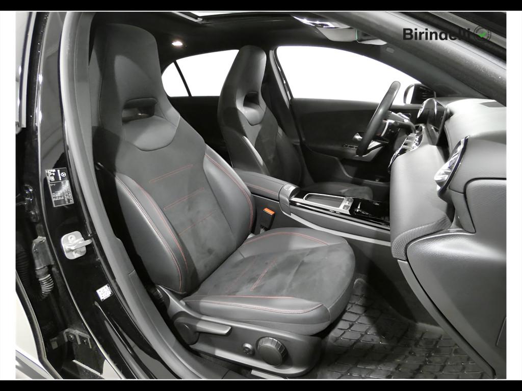 Mercedes-Benz Classe A (W177) - A 180 d Automatic AMG Line Premium