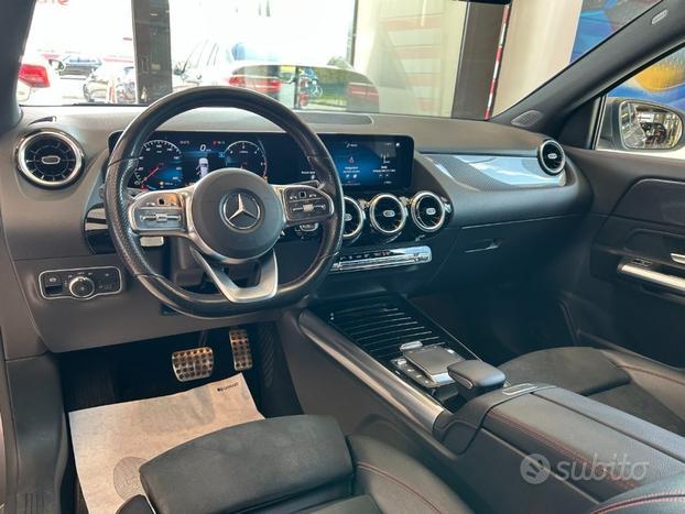 MERCEDES-BENZ GLA 200 d Automatic Premium