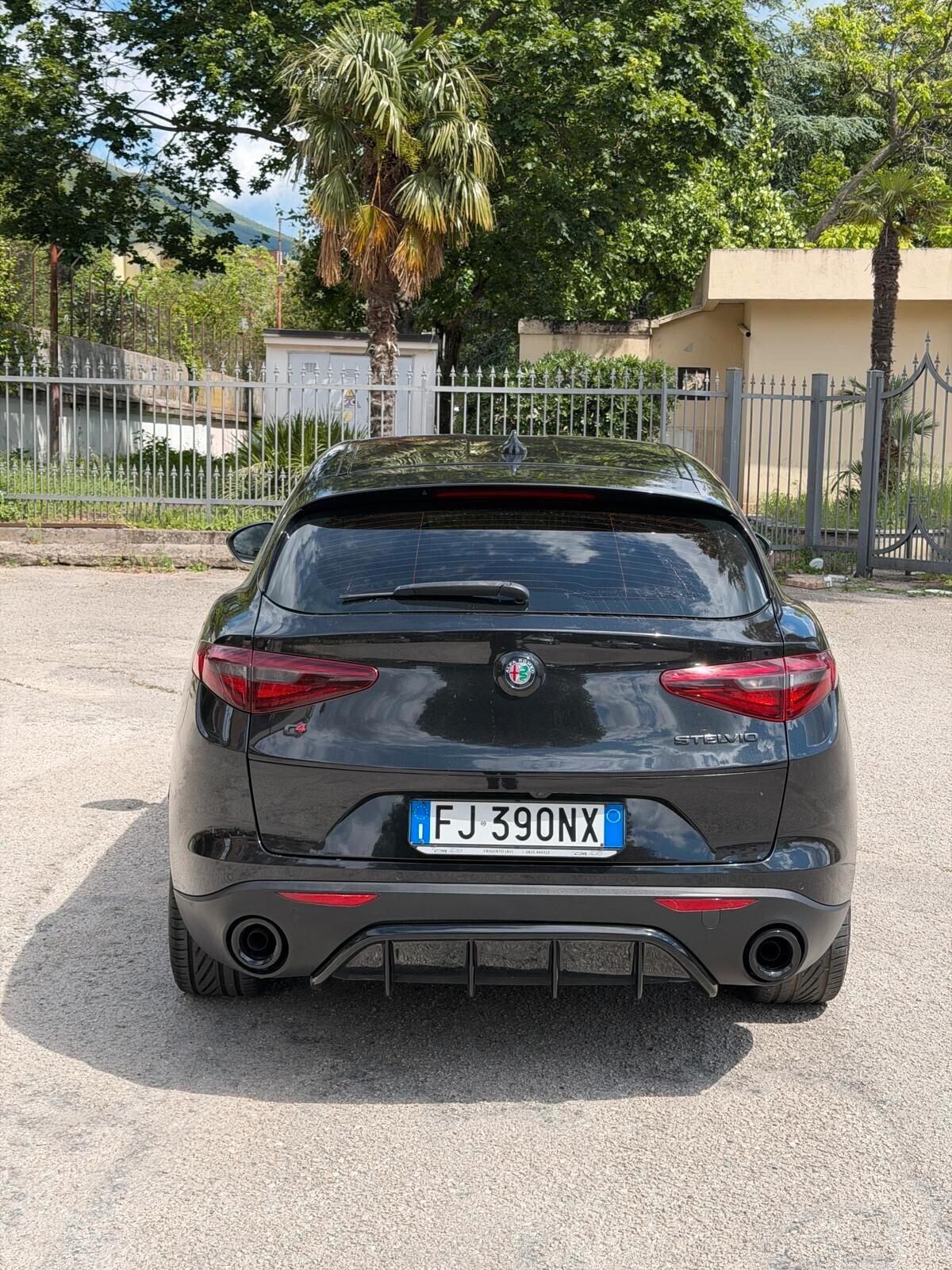 Alfa Romeo Stelvio 2.2 Turbodiesel 210 CV AT8 Q4 Executive