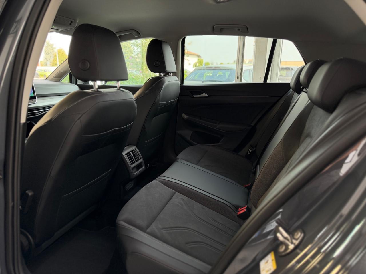 Volkswagen Golf 2.0 TDI 150 CV DSG SCR Editon Plus
