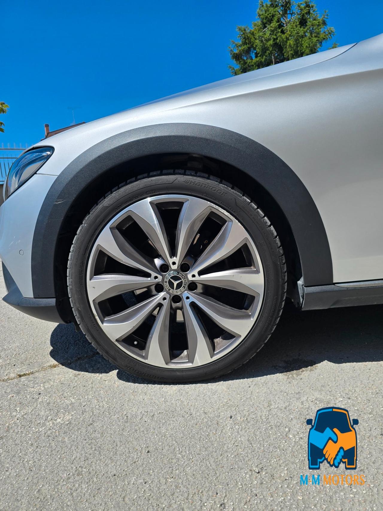 Mercedes E 220 D Premium 4Matic 9G-Tronic Plus Station Wagon All-Terrain