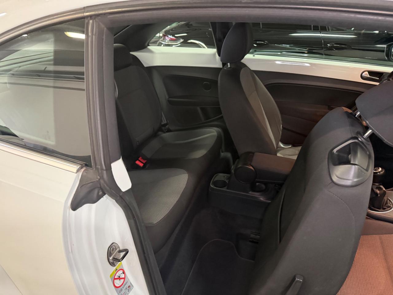 Volkswagen Maggiolino 1.6 TDI Design