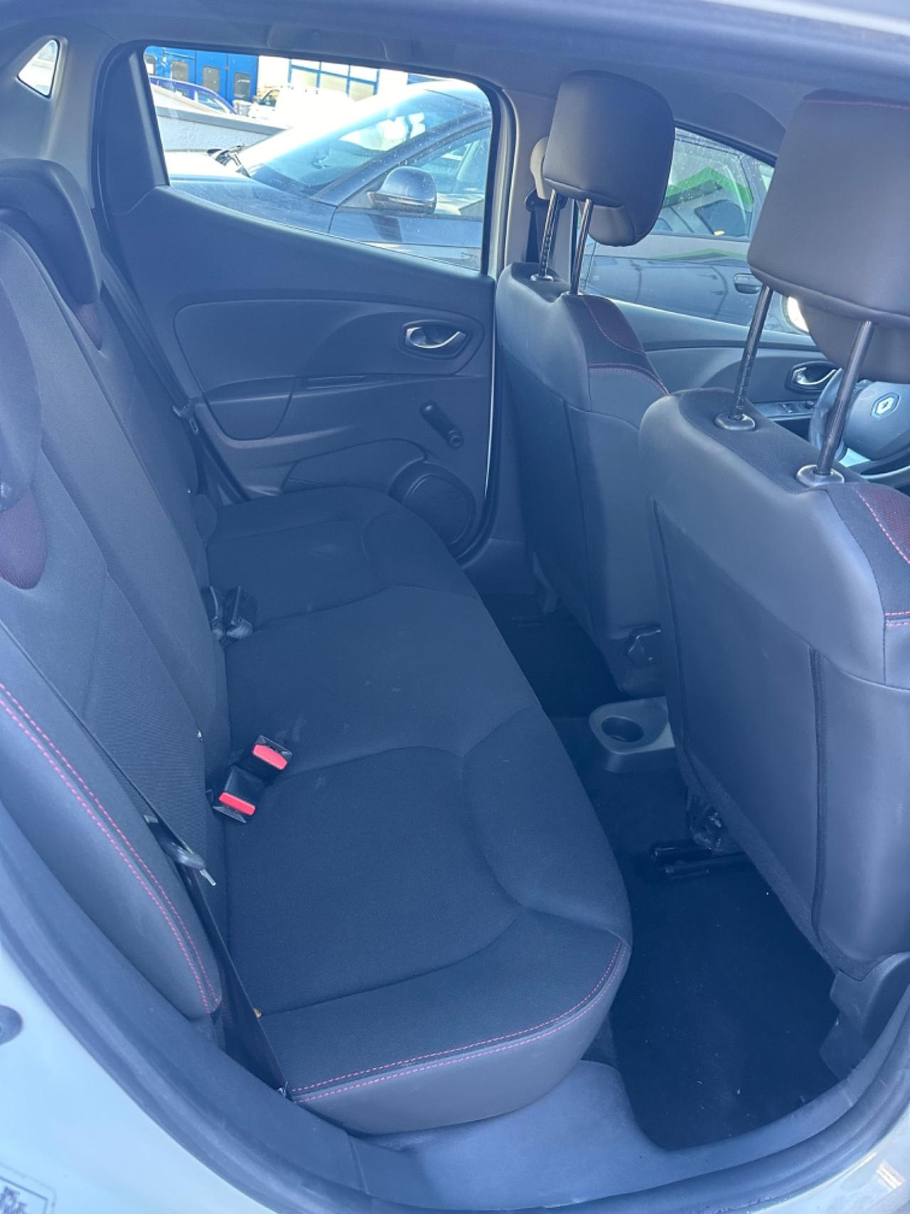 Renault Clio dCi 8V 75 CV Start&Stop 5 porte Energy Duel