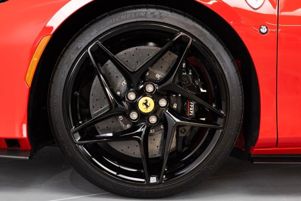 Ferrari F8 TRIBUTO LEASING FULL INCLUSIVE - NOLEGGIO LUNGO TERMINE