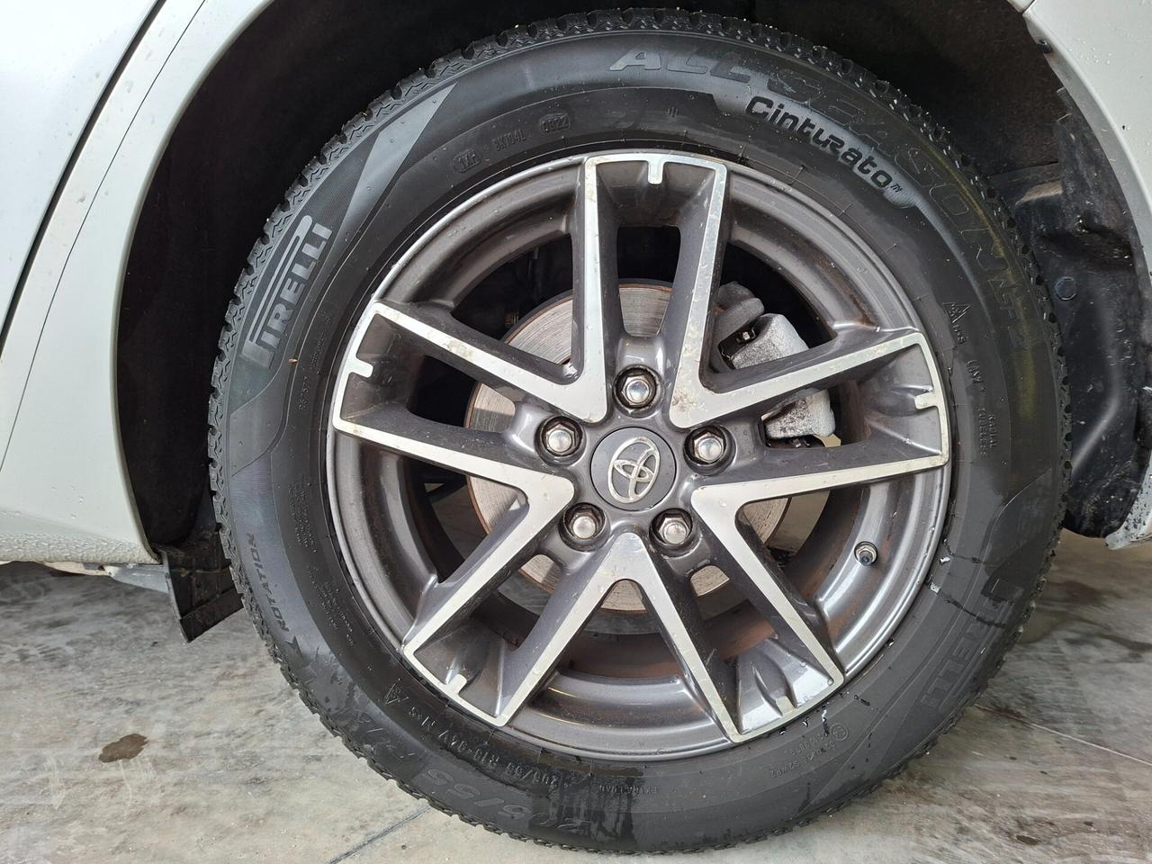 Toyota Auris Touring Sports 1.8 Hybrid Active