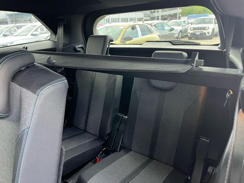 Peugeot 5008 Hybrid 136 e-DCS 6 Allure Pack