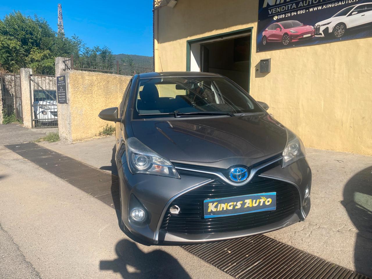 Toyota Yaris 1.5 Hybrid 12/2016