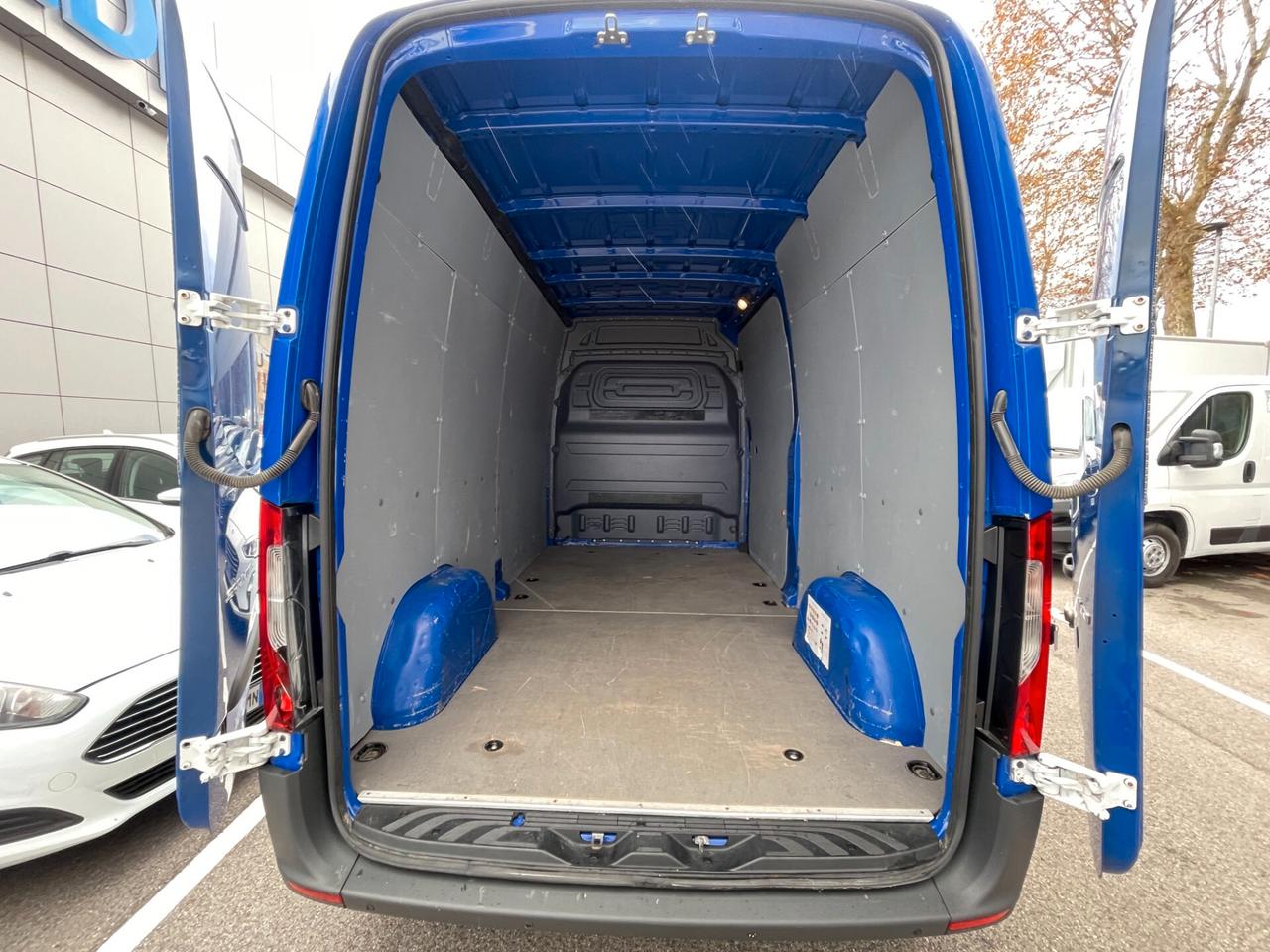 Mercedes Benz Sprinter 311 FWD 311 2.1 cdi F 39/33 fwd E6