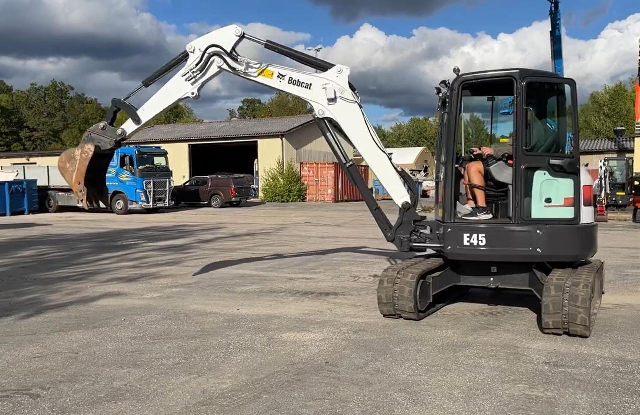 Bobcat E45 ,