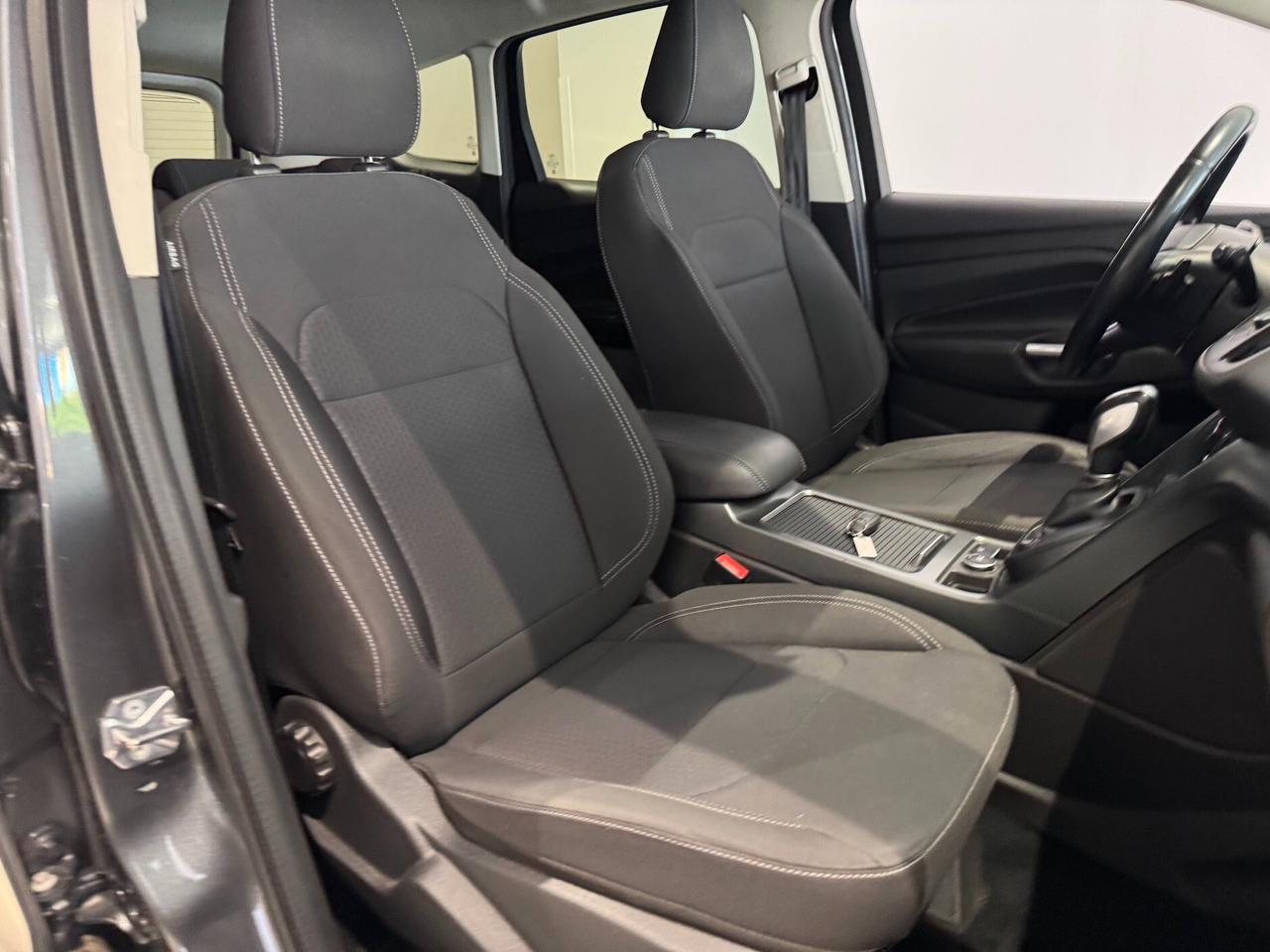 Ford Kuga 1.5 TDCI 120 CV S&S 2WD Powershift Business
