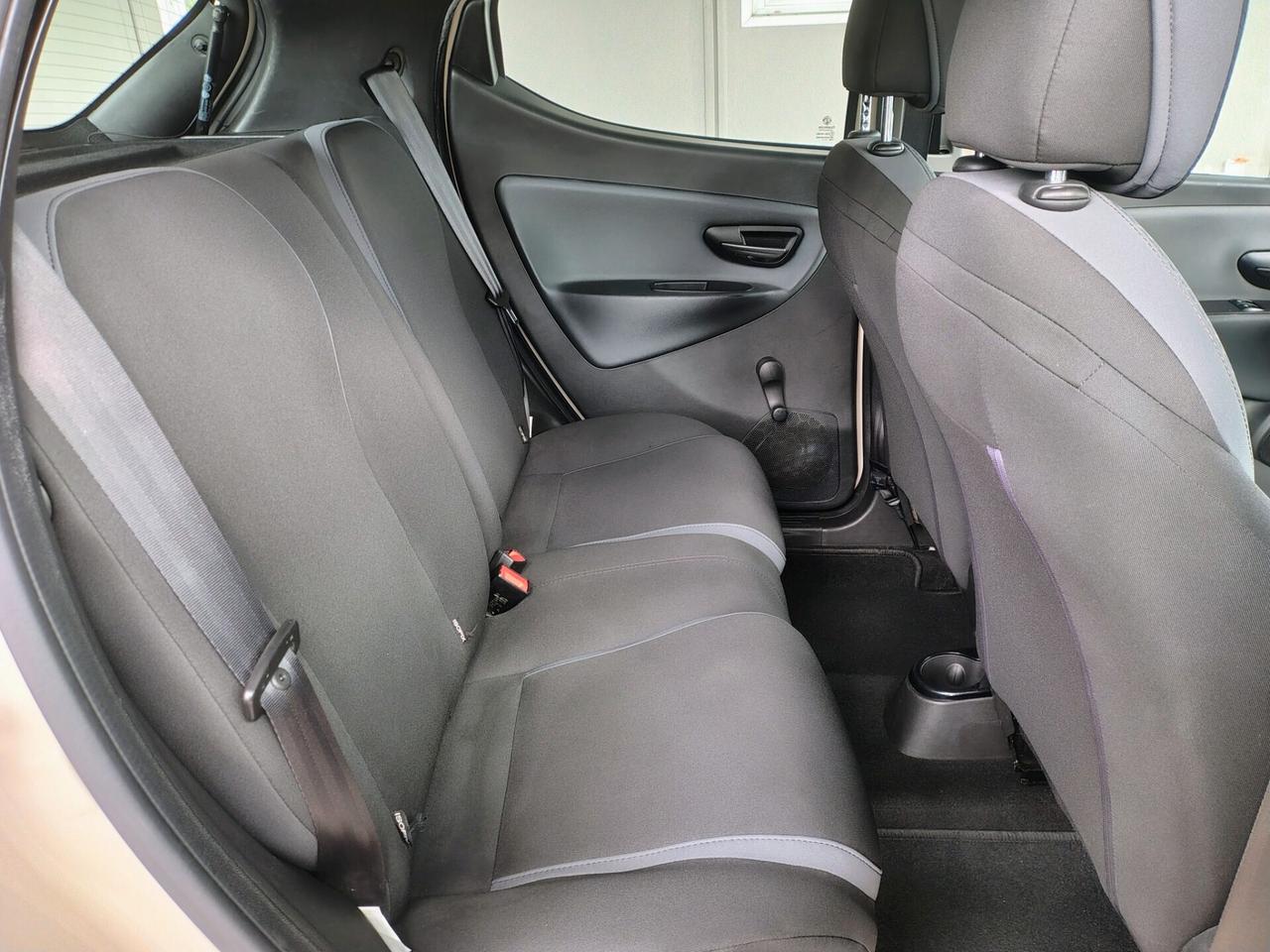 Lancia Ypsilon 1.2 69 CV 5 porte Platinum