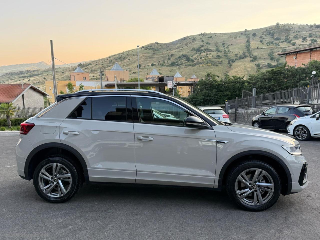 VOLKSWAGEN T-Roc 2.0 TDI SCR R-Line
