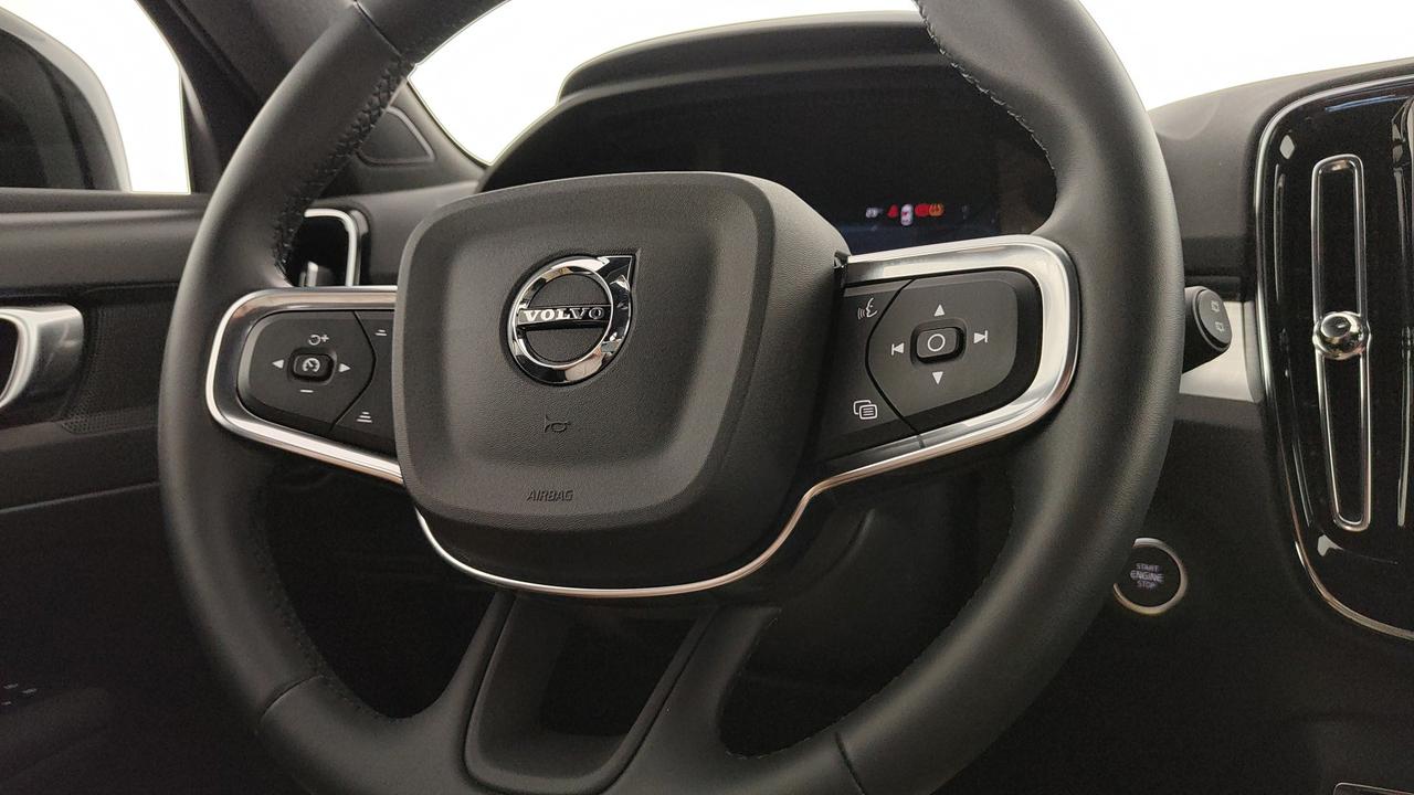 VOLVO XC40 2.0 b3 Core auto