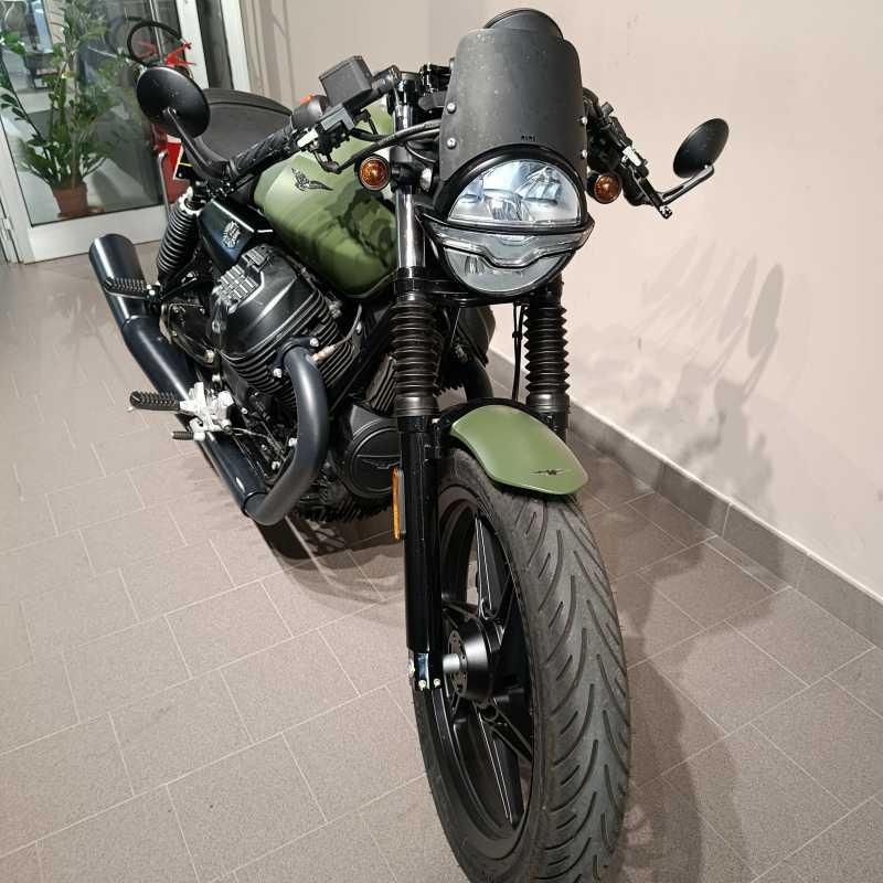 Moto Guzzi V7 Stone - 2024
