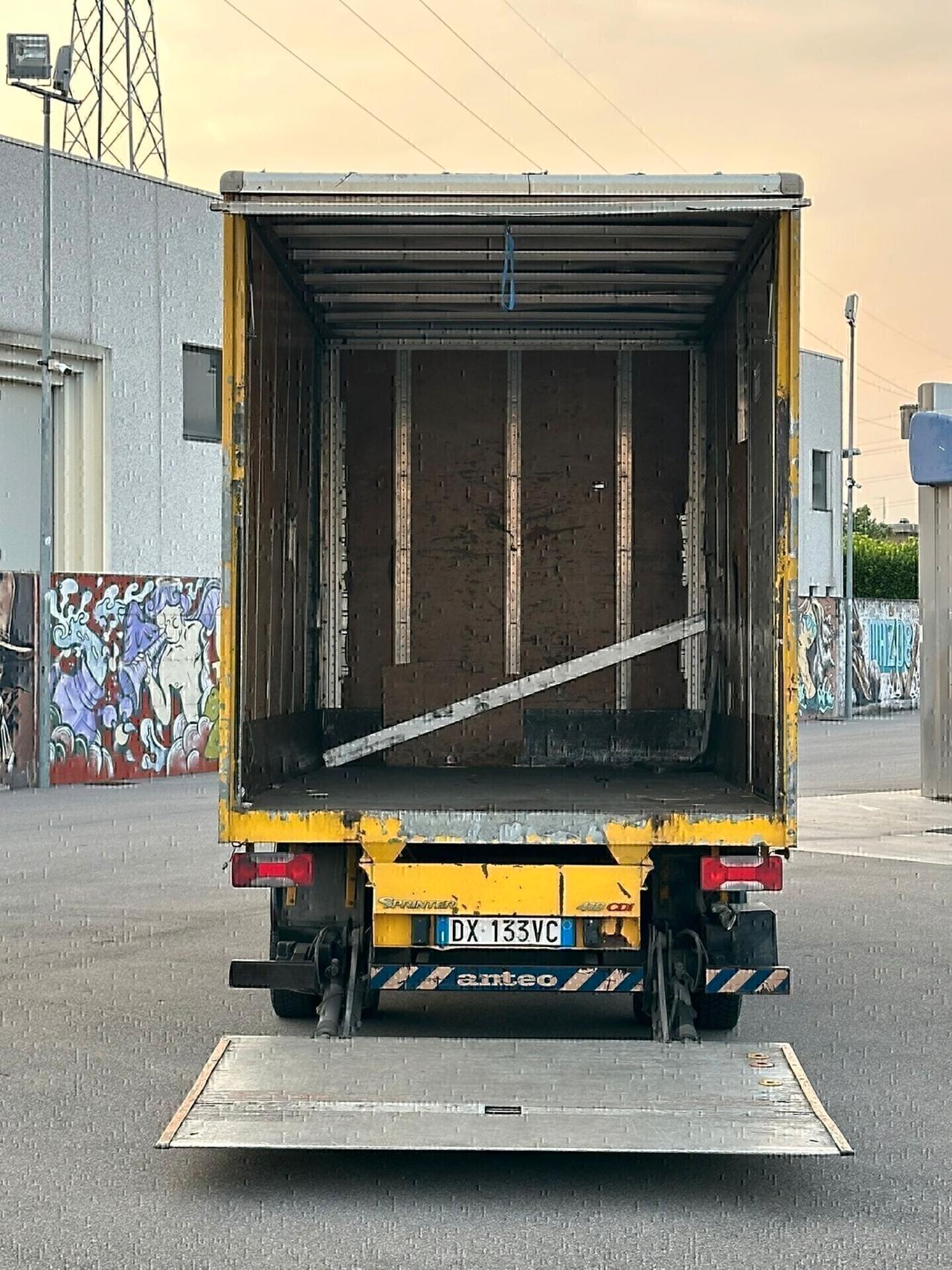 MERCEDES SPRINTER CON PEDANA CARICATRICE SUPER PREZZO!