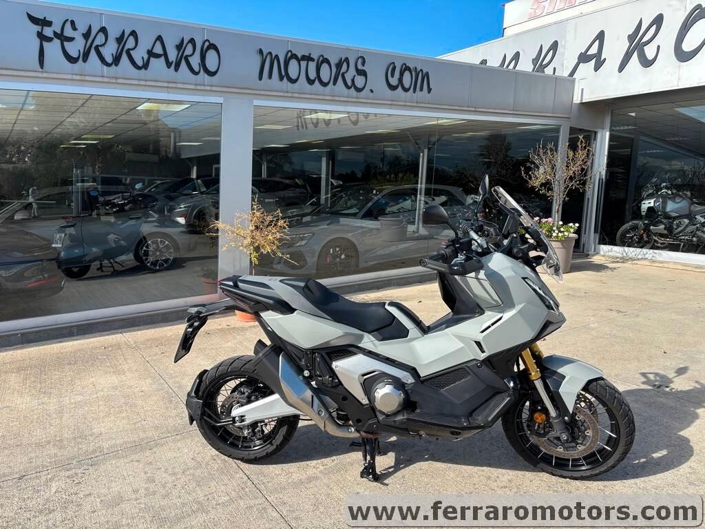 Honda X-ADV 750 2025/ solo 1.700 Km vieni qui a scoprirla