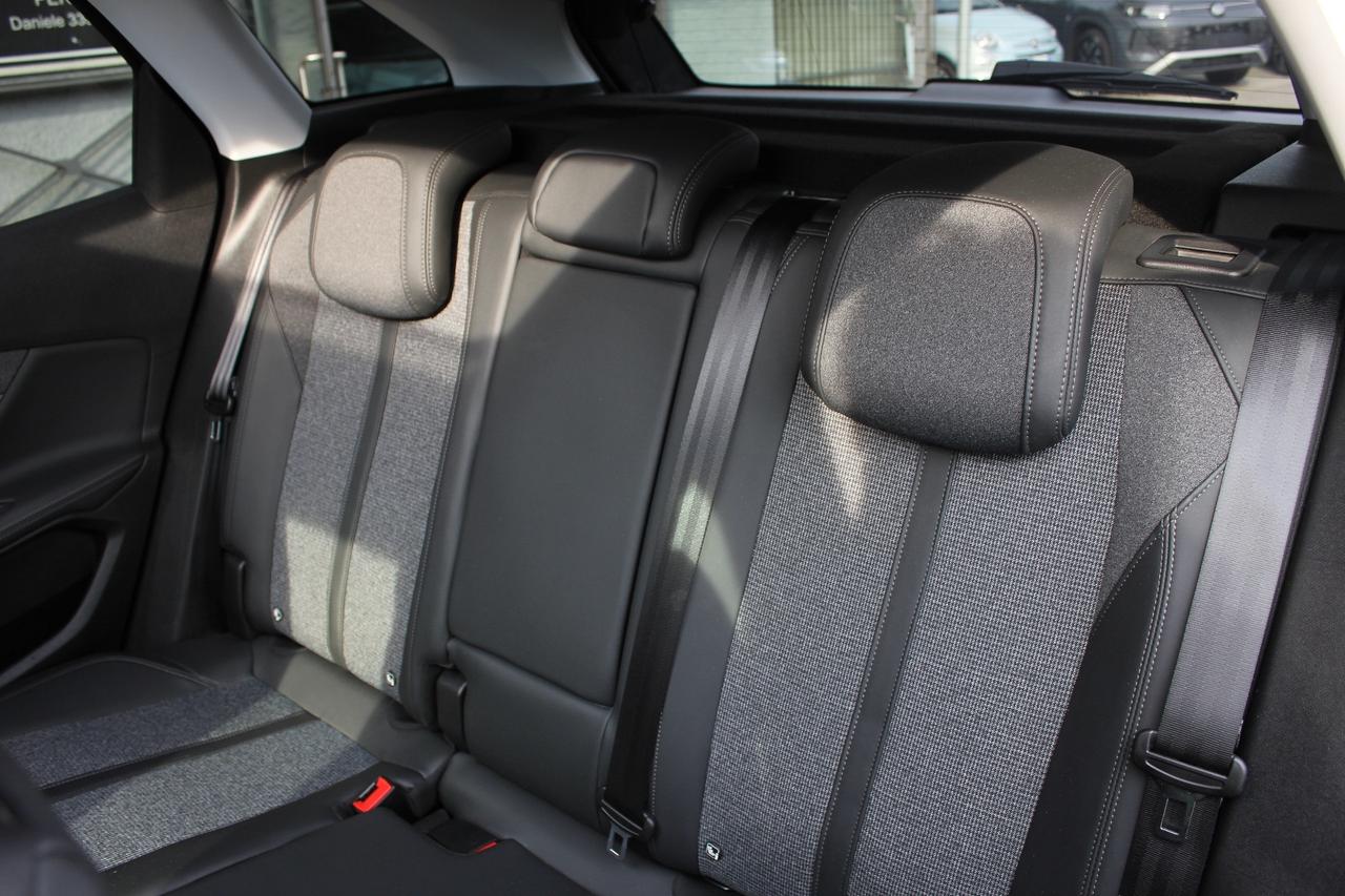 Peugeot 3008 130 S&S EAT8 Allure TETTO APRIBILE FULL OPTIONAL!