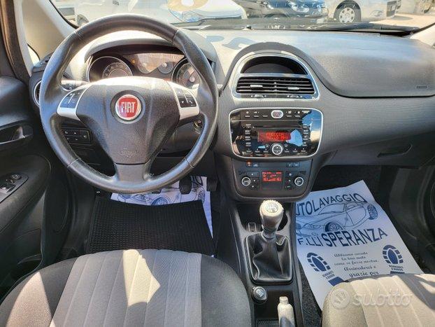 FIAT Punto STREET - 2017 1.4 NATURAL POWER 70 CV