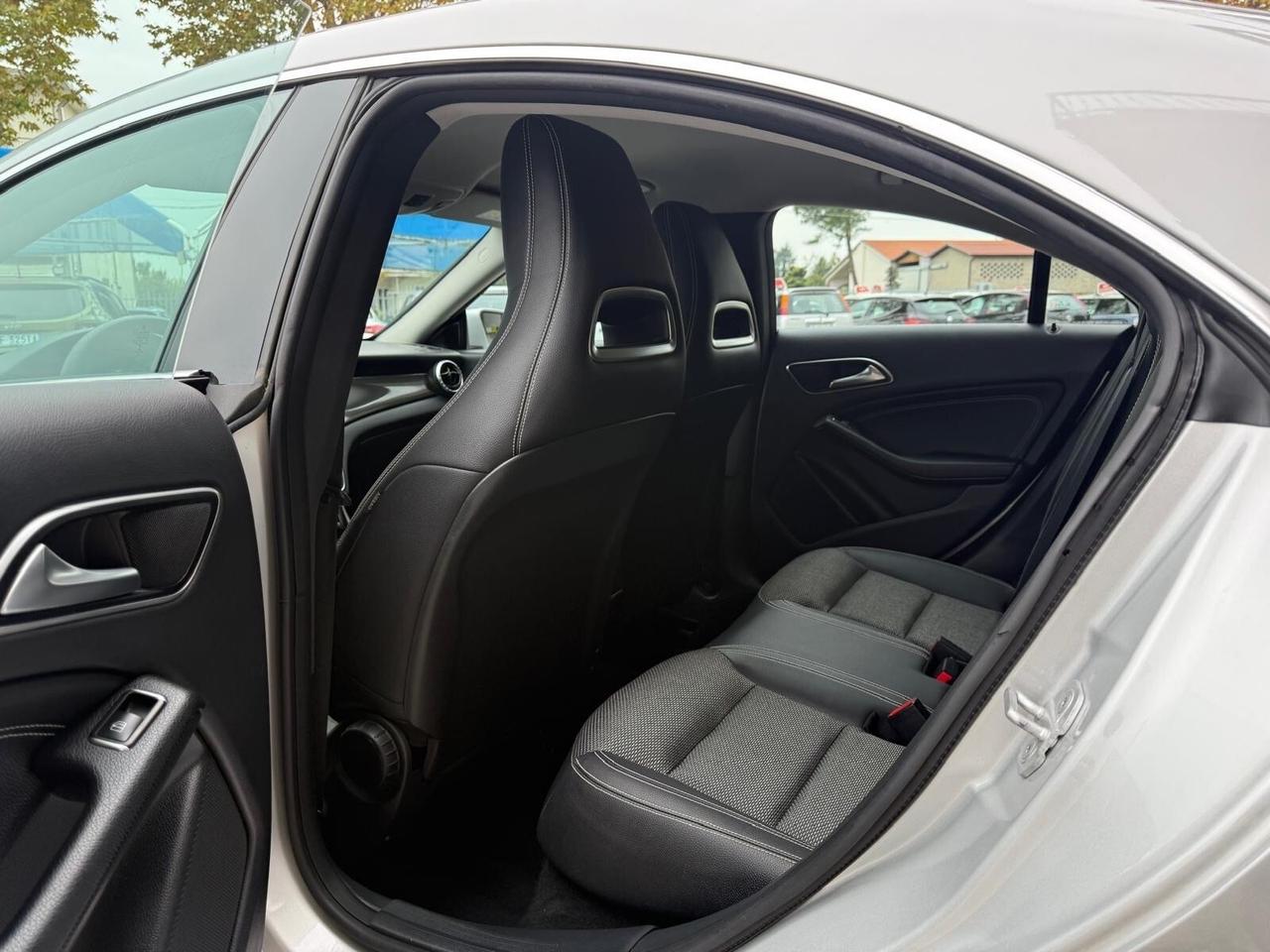 Mercedes-benz CLA 200 d Automatic Premium