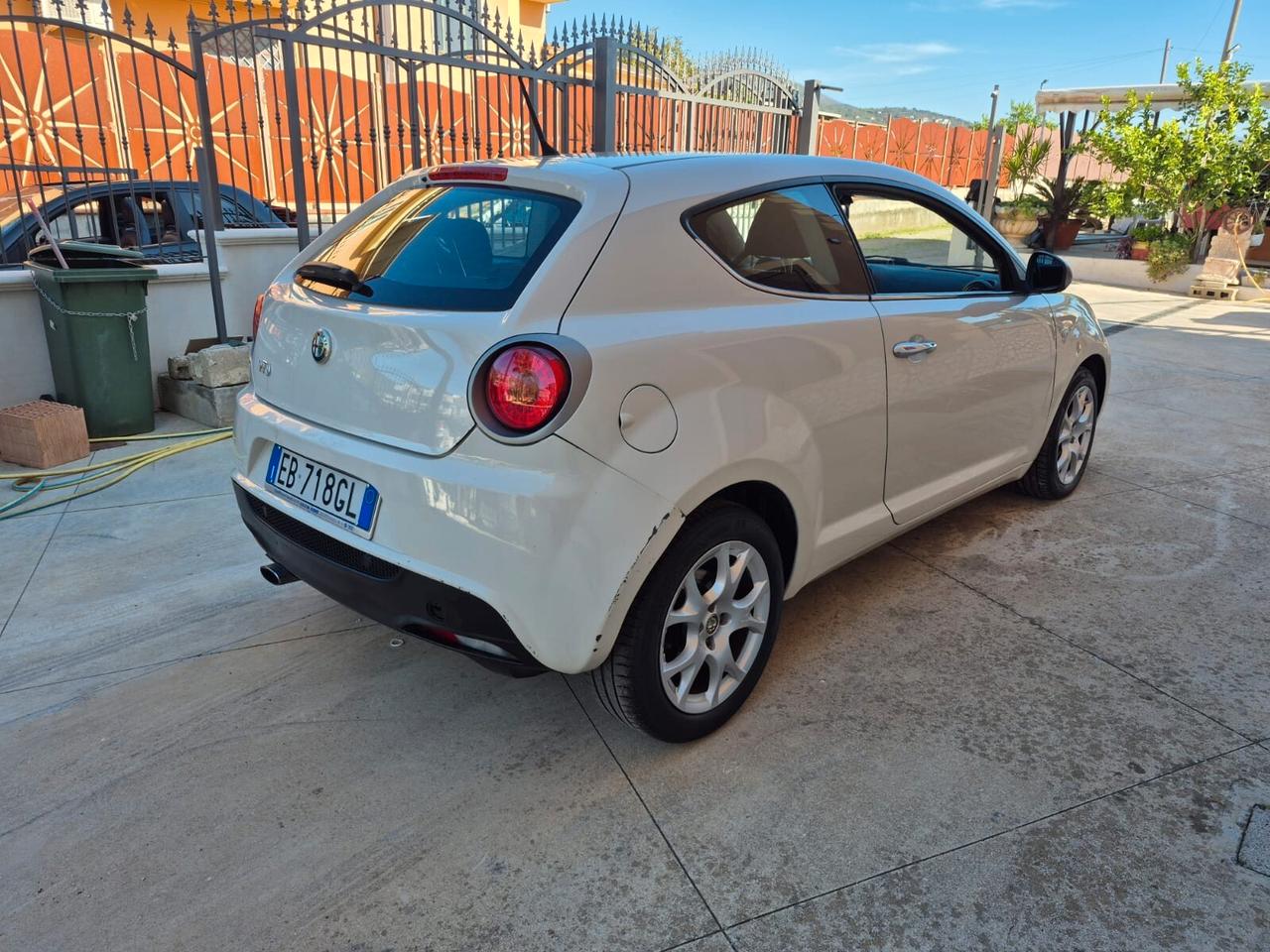 Alfa Romeo MiTo 1.3 JTDm-2 95 CV S&S Distinctive Sport Pack