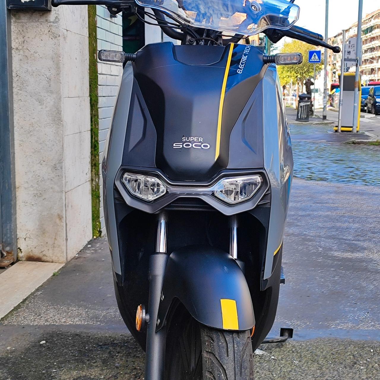 Super Soco CPX 2023 Batteria estraibile Garanzia Concessionario