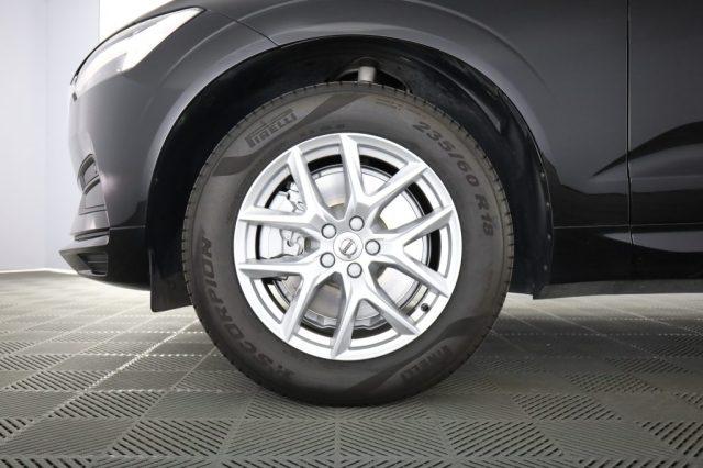 VOLVO XC60 XC60 B4 (d) automatico Momentum