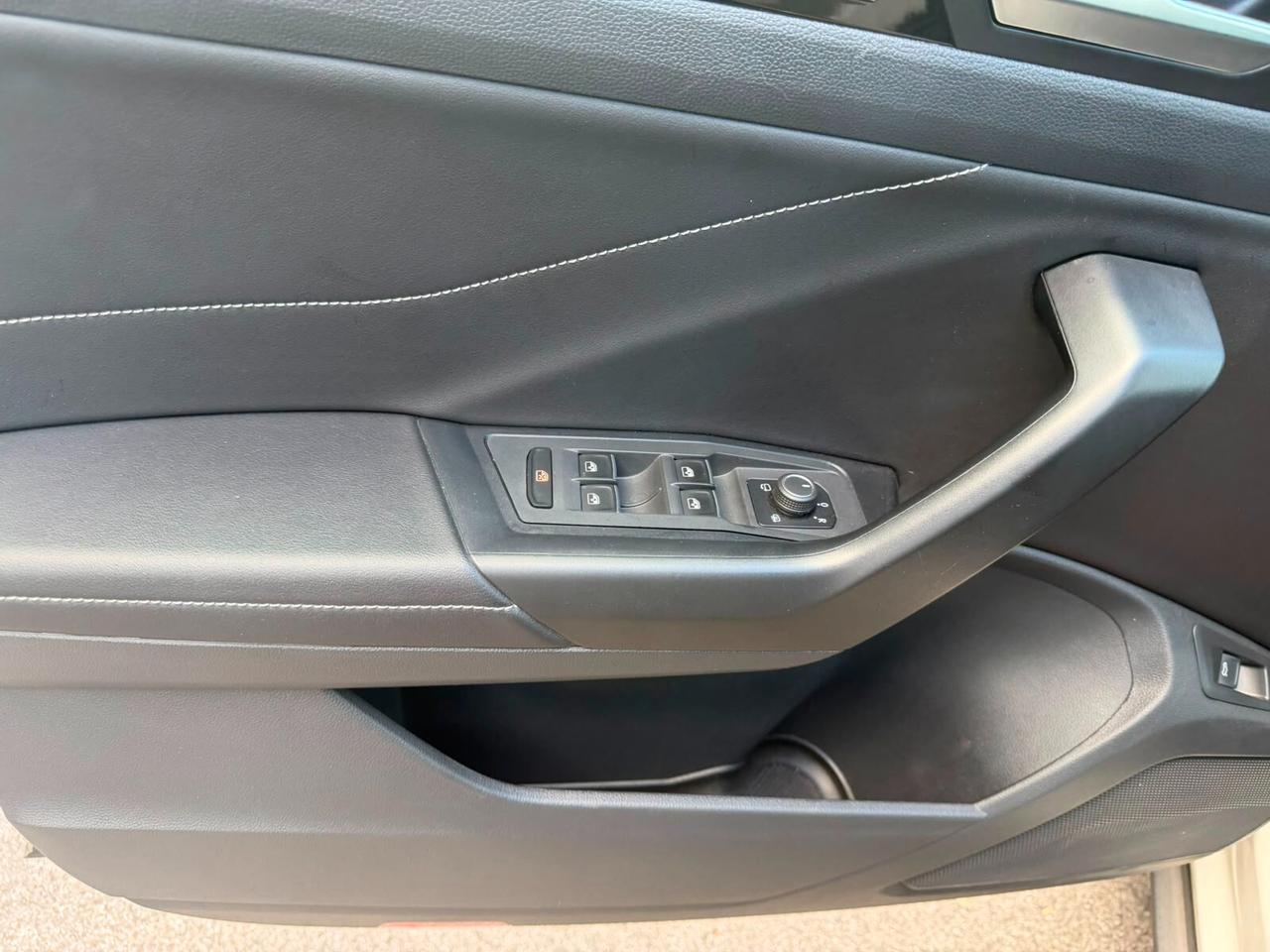 Volkswagen T-Roc 1.0 TSI R-Line