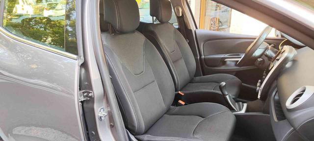 RENAULT Clio TCe 12V 90CV Start&Stop 5 porte Energy Intens