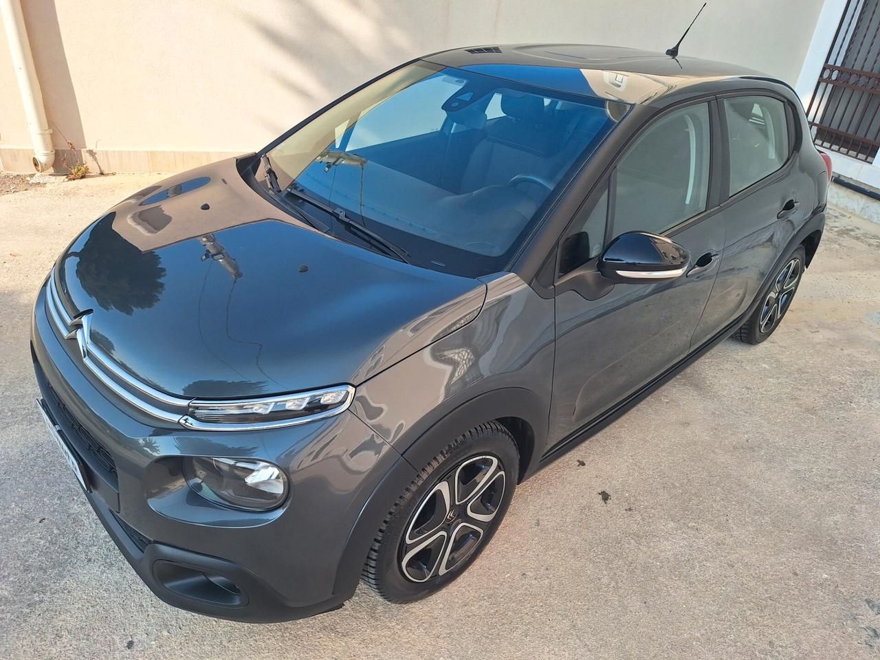 Citroen C3 1.6 hdi 75 cv Shine CARPLAY