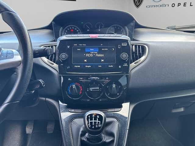 Lancia Ypsilon 1.0 FireFly 5 porte S&S Hybrid Ecochic Gold