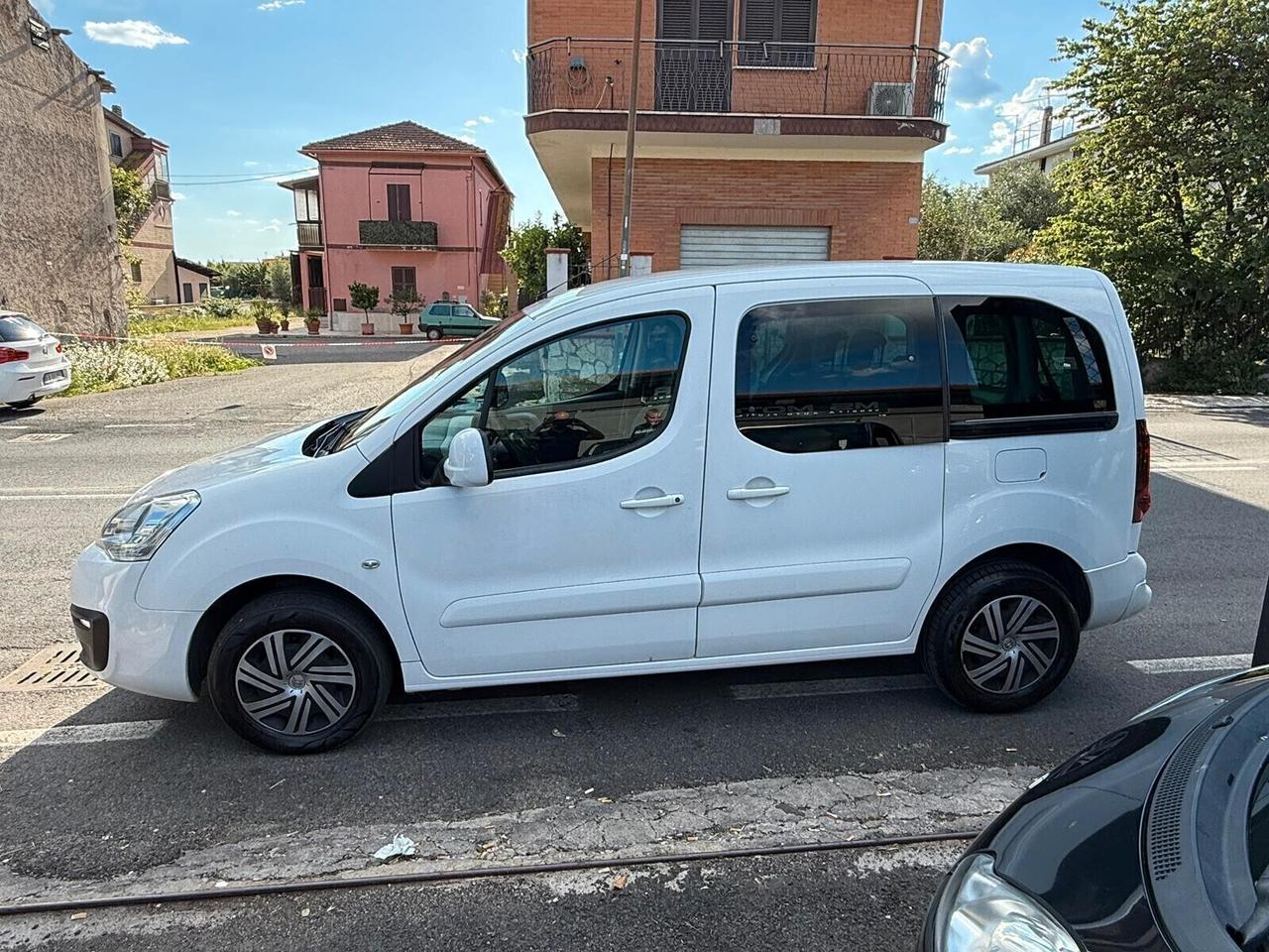 Citroen Berlingo Multispace 1.6 HDI 100cv - Euro6B - 5P - Autocarro - Superprezzo