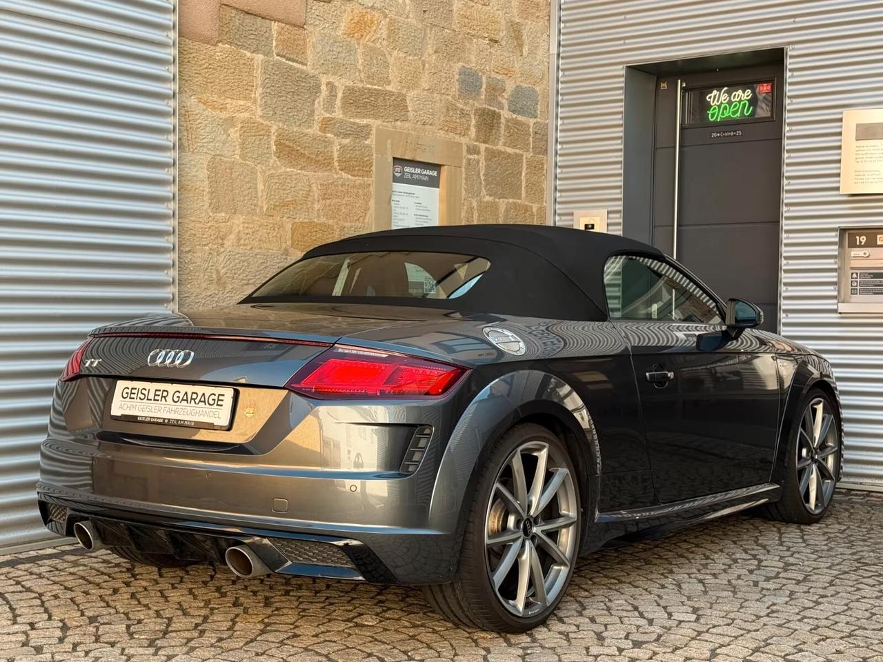 Audi TT Roadster 40 TFSI S tronic MATRIX